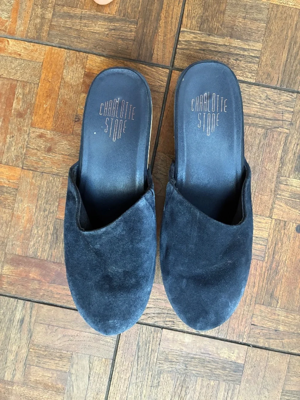 Charlotte Stone navy blue clogs - Picture 3 of 4